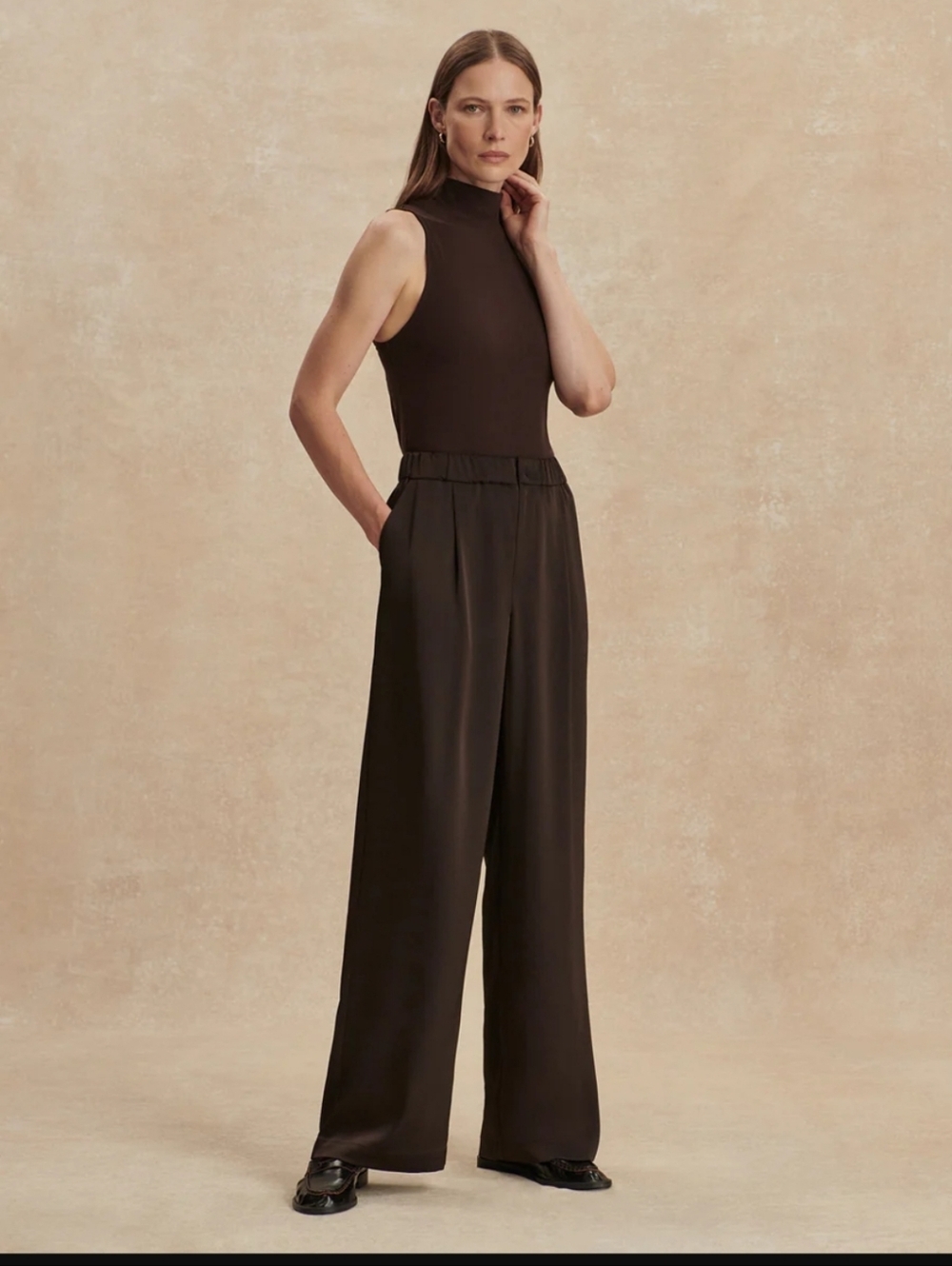 Varley Bryden 2.0 Wide Leg Pant 29.5 Semi Gloss Satin Brown Size Medium